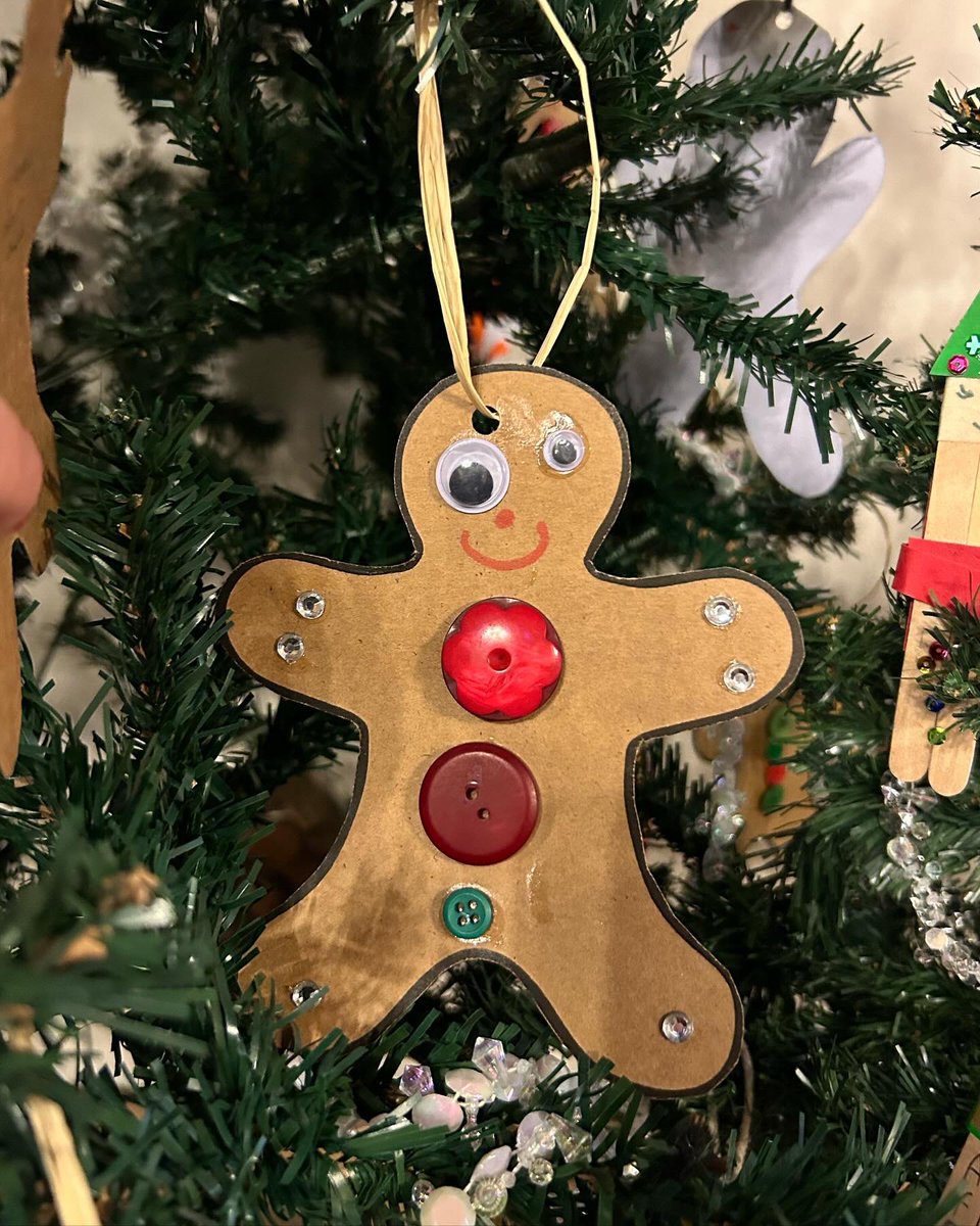 LinsFoster's tweet photo. Ada loved visiting Branston church today to look at all the trees. We quickly found her gingerbread man (person!?) Of course @BranstonInfant1 got our vote for favourite tree 🌲 https://t.co/ZnSzTfSJhX