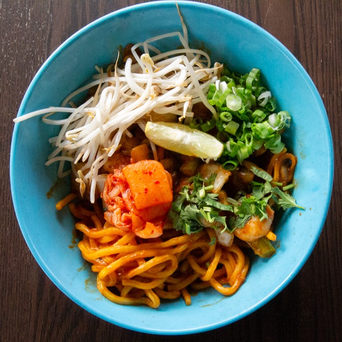 wokbox's tweet photo. Feeling the heat with our Firecracker Noodle bowl! π₯ π₯
.
.
.
.
#wokbox #wokboxrocks #asianfood #chinesefood #asianfusion #takeout #foodie #instafood #yummy #restaurant https://t.co/3duAqLbY0p