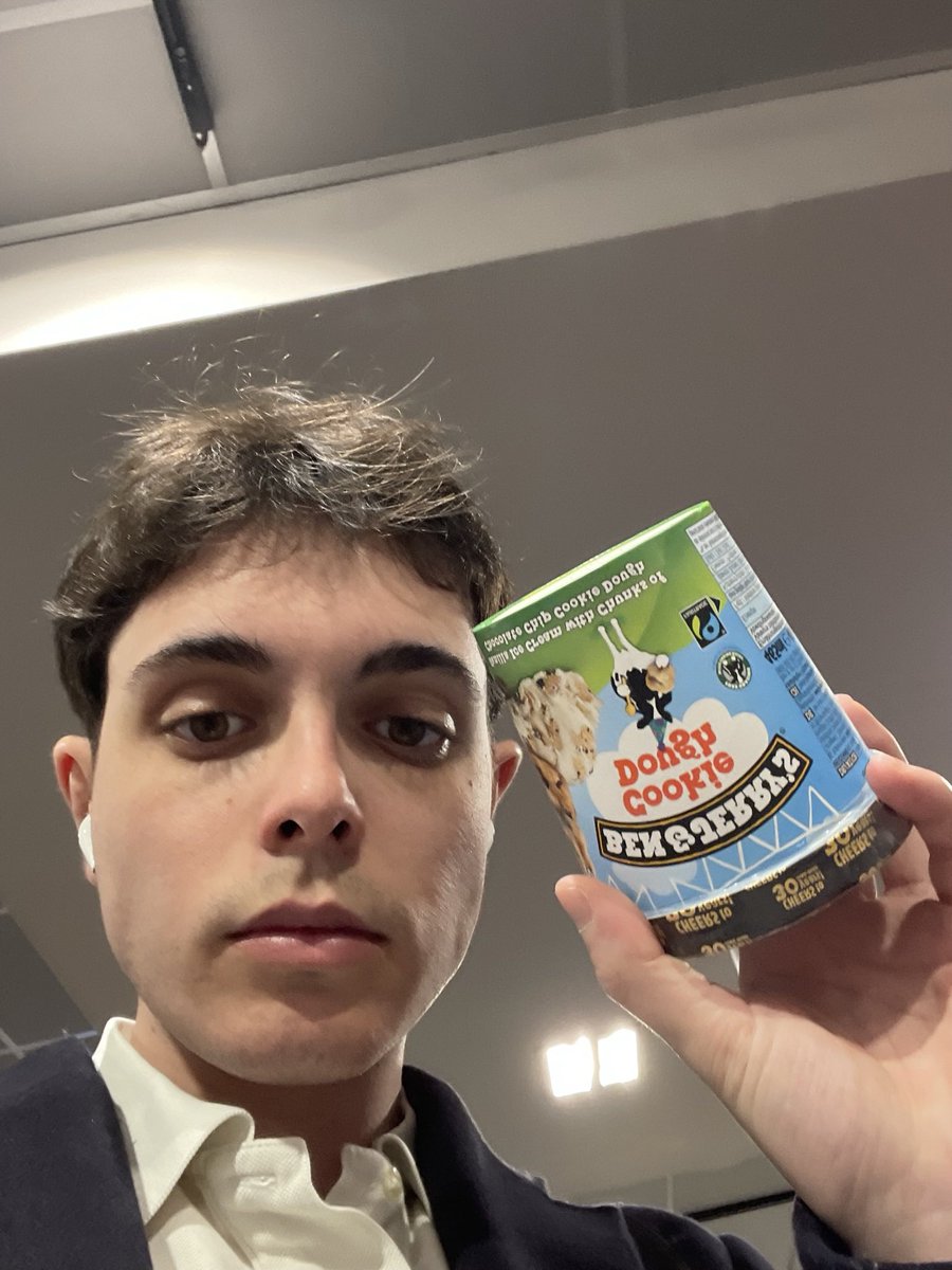 mathishasleft's tweet image. #LGBTQIAColdIsComing