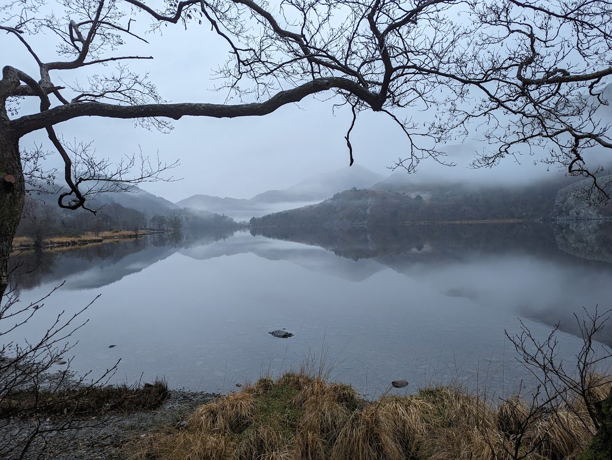 Autumnal Llyn Gwynant a bit earlier