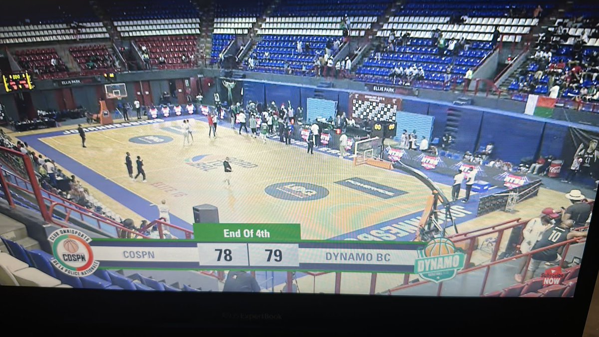 MagazineJimbere's tweet photo. 🥳🏀 @DynamoBbc bat #COSPN (79-78) et rallie ainsi @theBAL...
🥳 En obtenant la 3ème place à l'#Elite16 ce 26/11/2023, les vert-blanc deviennent la 1ère équipe du #Burundi à décrocher la qualification au #BAL, quatre ans après l'instauration de cette ligue interclub africaine
🔥 L'homme du match n'est autre que le #SouthSudanese Dikong David Deng, qui a claqué 17 points et 8 rebonds, dont 2 lancers francs décisifs
✍🏽 Vous saurez que #NewStar en 2021 et @URUNANI_BBC en 2022 s'étaient essayés sans jamais réussir à accomplir cet exploit
#BasketballBurundi #BAL