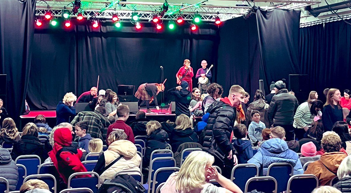 _MWhitfield's tweet image. Lovely to be at #Haddington Christmas 🎄 Light turn on outside #CornExchange thanks to @RadioSaltire #HaddingtonCC and @TheBrunton 🎄🎅🏼