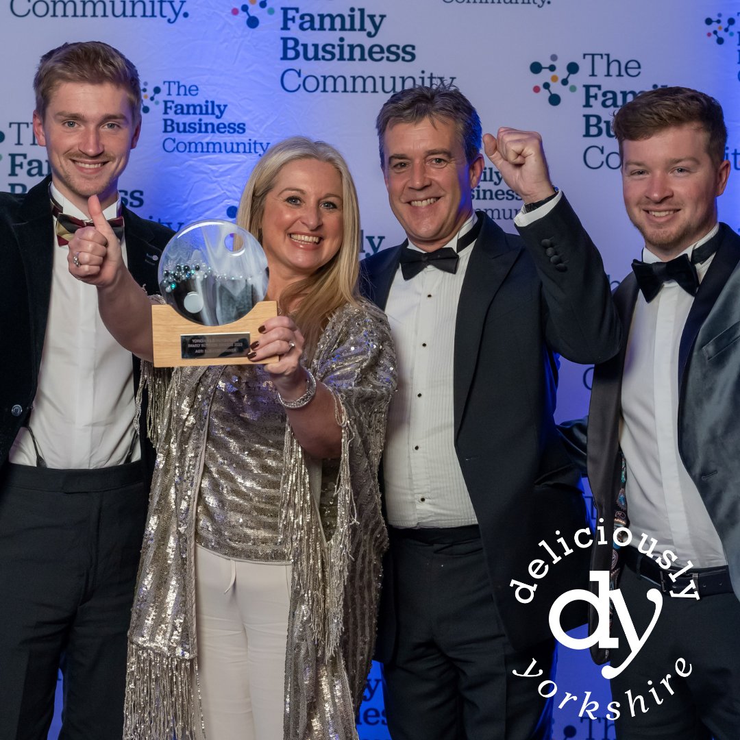 local_food's tweet photo. Congratulations to @drewtonsfarmshop who are celebrating after winning two coveted regional awards.
Find out more here: https://t.co/AimiRaV6D7
#madeinyorkshire #Deliciouslyorkshire #DY #DeliciouslyYorkshire #Yorkshire #YorkshireFoodAndDrink #DYCommunity #MadeinYorkshire https://t.co/WtvvI1efXH