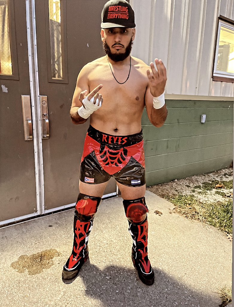 truchampreyes's tweet image. Brought the heat followed by the smoke 💨 🤛🏽 to this freezing cold❄️ 
Indiana debut ✅
#worldtour #profighter #prowrestling #wwe #nxt #raw #smackdown #aew #roh #njpw #impactwrestling #truchamp #reyesvseveryone