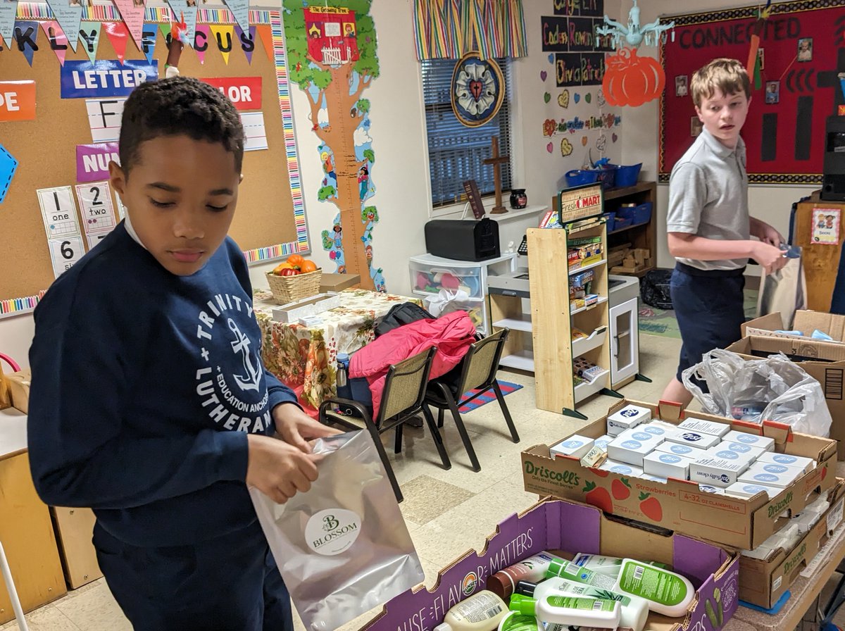 LutheranEd's tweet photo. Trinity Baton Rouge's LJHA put together over 100 toiletry kits for Blossom, a nonprofit organization that supports families in crisis. The LJHA hosted a toiletry drive during Red Ribbon Week to collect items needed for the kits. #trinitybatonrouge #ljha #lea https://t.co/hdU9fdjtJZ