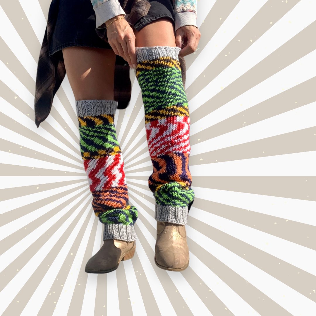 ZeroFoxRibbon's tweet photo. New Drop LEG WARMERS in the color "Glitch" https://t.co/GHiJ2vyTGM https://t.co/efLxMRTLv4