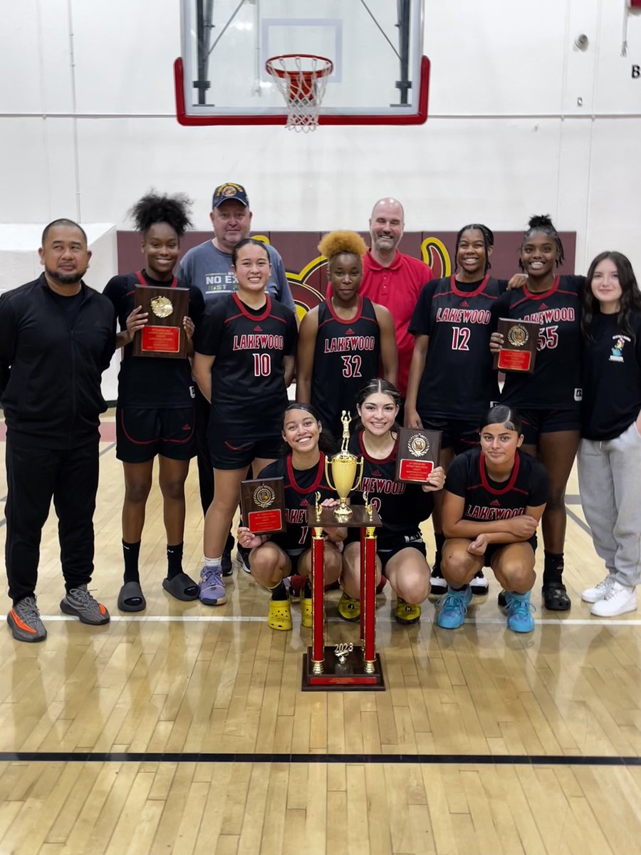 DHSGirlsBB's tweet photo. Congrats to Coach Eric Oswell and the Lakewood Girls’ Basketball team for winning  the 46th Downey Varsity Classic. 🏀 https://t.co/pIPa8FS9Od
