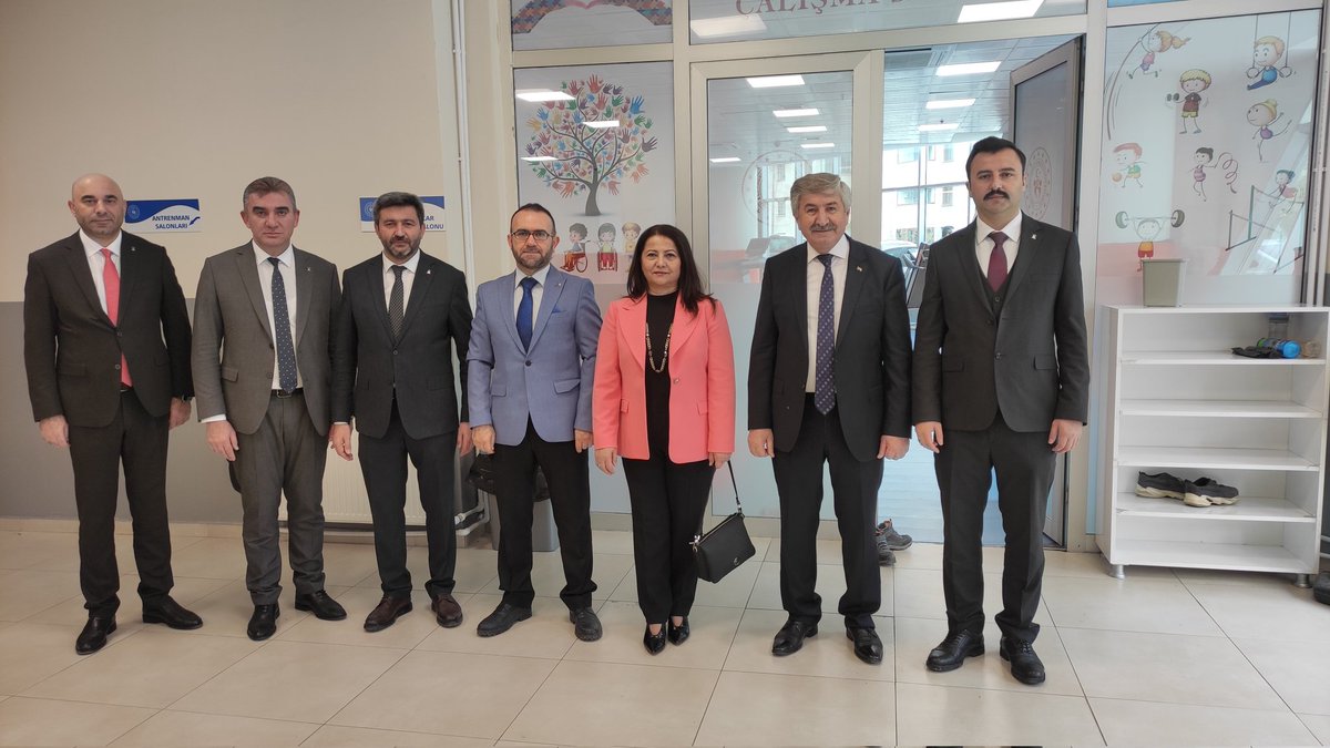 ilsen37's tweet photo. 📍31 Mart 2024 Mahalli İdareler Yerel Seçimleri Aday Adayı Temayül Yoklaması.
81 İl'de eş zamanlı elektronik ortamda gerçekle şen Temayül Yoklamamız, Ülkemiz, Milletimiz, Partimiz ve Aday Adaylarımız için hayırlı olsun.
#TürkiyeYüzyılı Şehirleri için;
#Hazırız
#Kararlıyız https://t.co/hlNMH0Ej1d