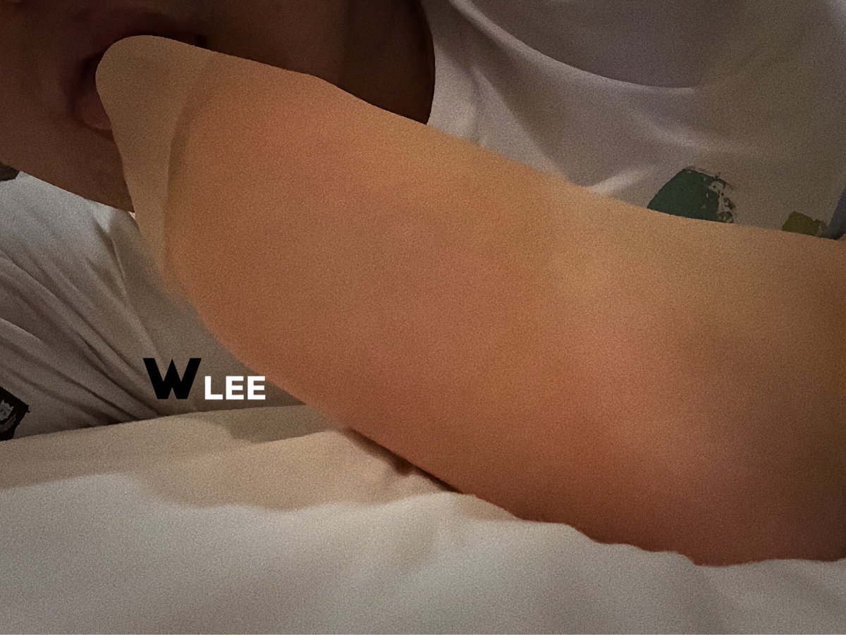 รสชาติหนักมาก นี่คือวิธีที่ผมชอบในการเล่นถุงน่องครับ 

#ถุงน่อง
#ถุงน่องเปิดเป้า 
#ใส่ถุงน่อง
#ถุงเท้า 
#ทาสเท้า
#ชายเดี่ยว