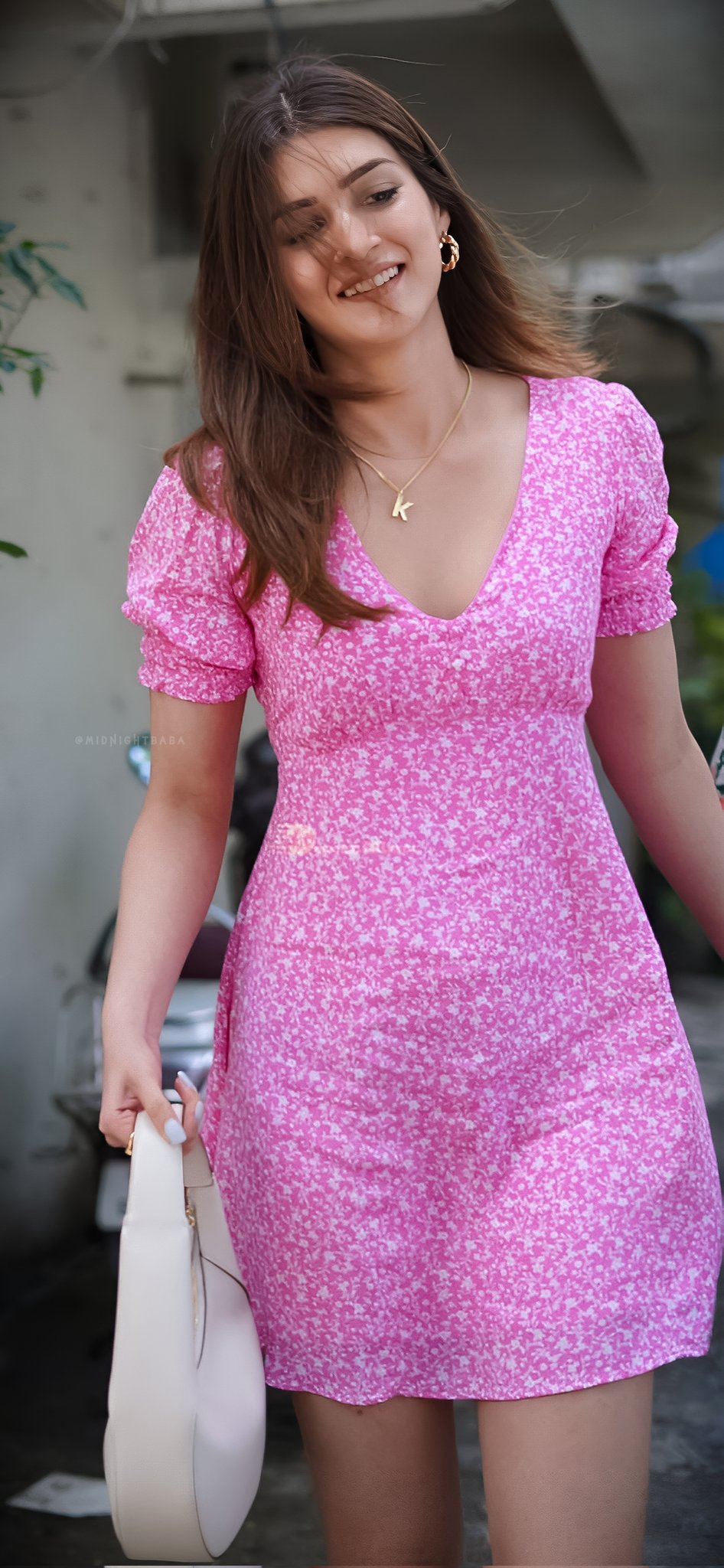 F_4US8iXUAAzBf3?format=jpg&name=large