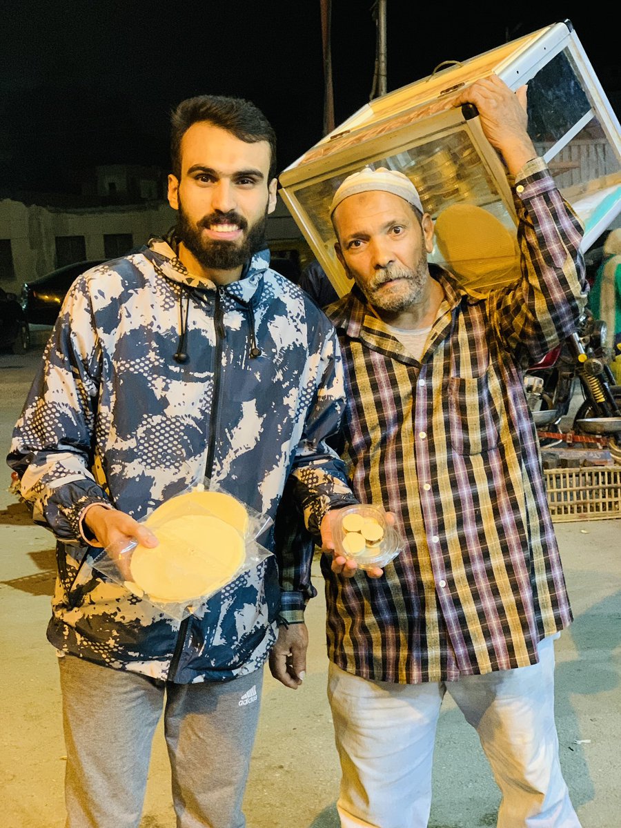 عم حسن من اسكندريه بيبيع فريسكا في الزقازيق علشان الدنيا في الشتا مش احسن حاجه في اسكندريه الدنيا الايام دي مريحه معاه جدا😥 عاوزين ندعمه ونشتري منه يا شباب الزقازيق هو بيلف في القوميه الي يقبله يشتري منه فرسكا ب١٠ جنيه وده رقمه   01202813029  #EslamReason