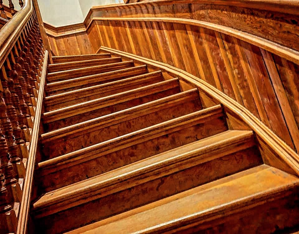 7AlanNelson's tweet photo. Stairs to Kyöpelinvuori. #stairwellordontstairatall #actorlife #indiefilm #setlife #art #photography #scifinoir #fracturedmultiverse #atomschatting #temporalgnarl #darkdarkdark https://t.co/AQLUvE38GH