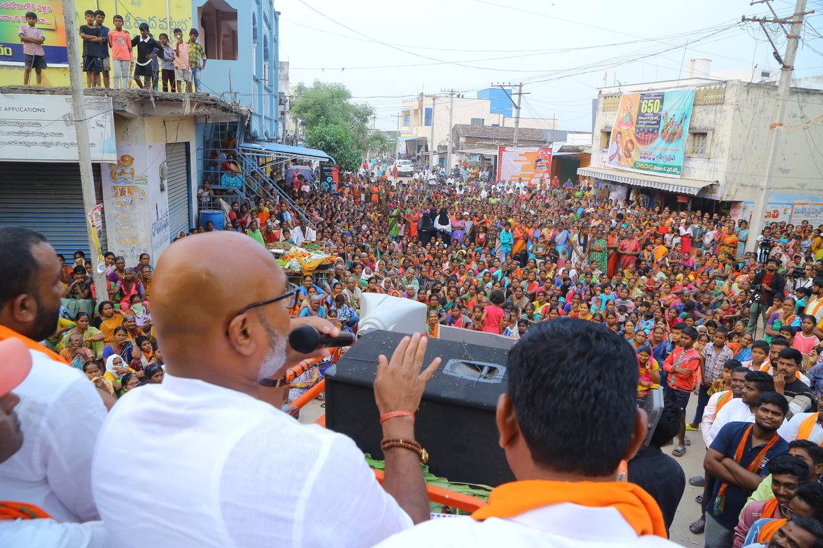Arvindharmapuri's tweet photo. మల్లాపూర్📍— Mallapur📍

#nonoteforvote #nocommission #ZeroCorruption #ad4korutla #Modi4Bharat #BCsWithBJP #EwsReservation #Vote4BJP #BJPWithMadigas https://t.co/dkchP6arxn