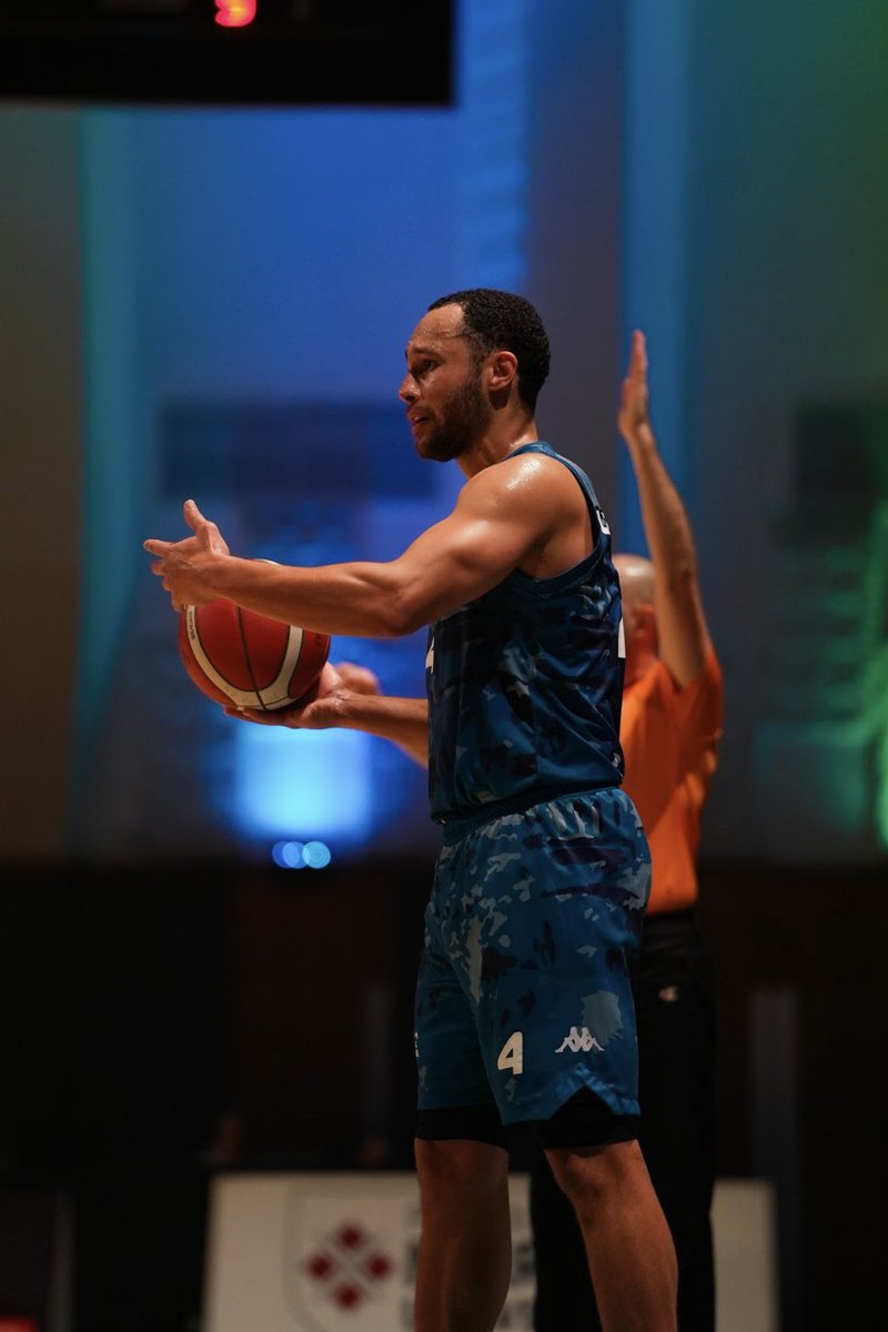 Second half shots 📸

#SurreyScorchers