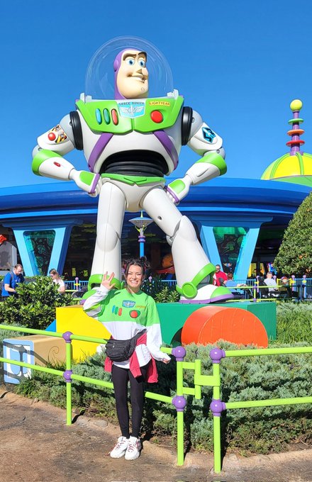 I like buzz lightyear https://t.co/lrXUAX5fw6<a href="/tag/stsf"class="tags"><span>#stsf</span></a>