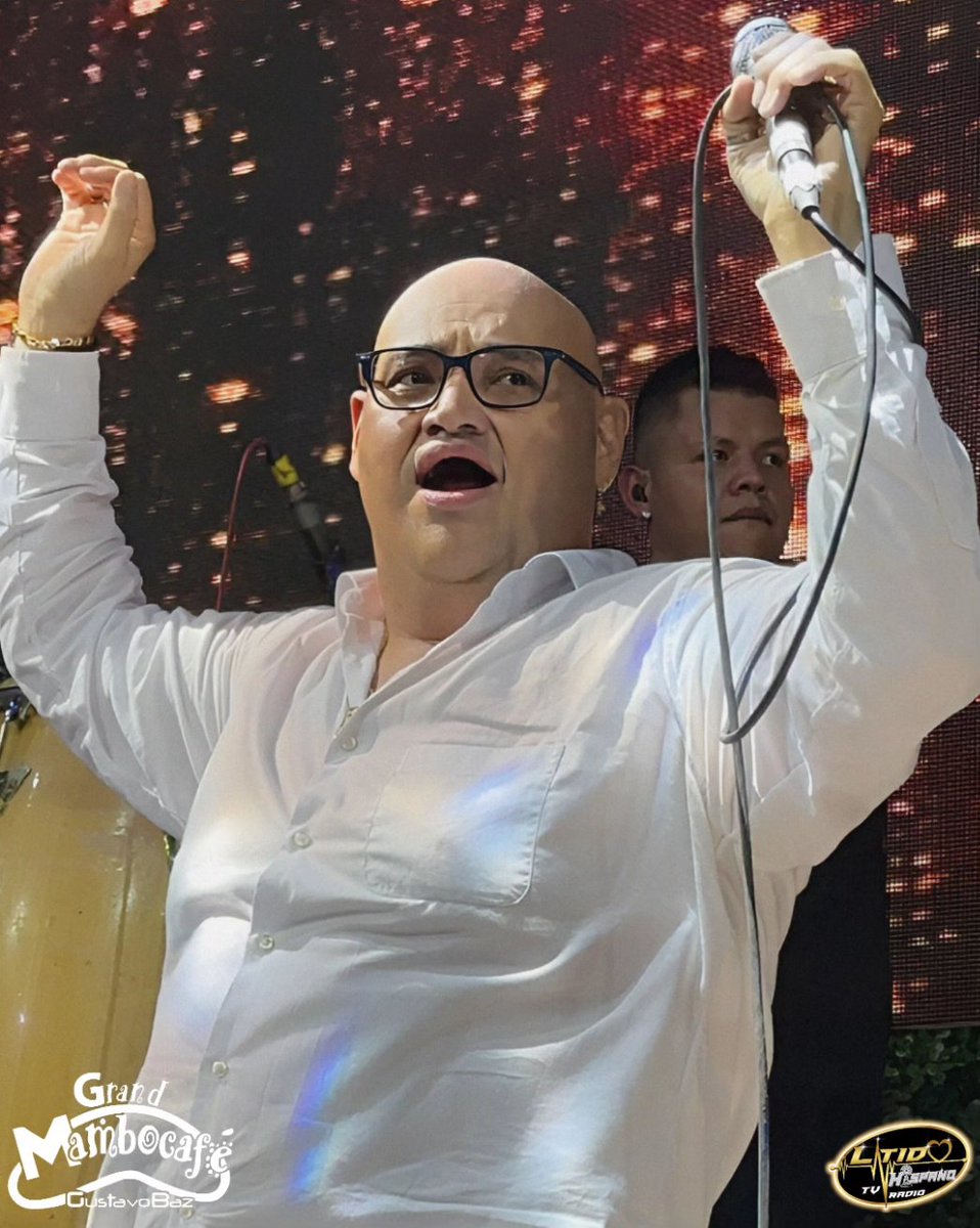 LatidoHispano's tweet photo. 🪇 Un gran show el que dio @diegomoransalsa en el @grandmambocafe_viagb donde presento temas de su nuevo material 🕺🏼💃🏼.

#diegomoran #lamurga #aguanile #pasitotuntun #grandmambocafe #salsa https://t.co/JIRLpGTnTD