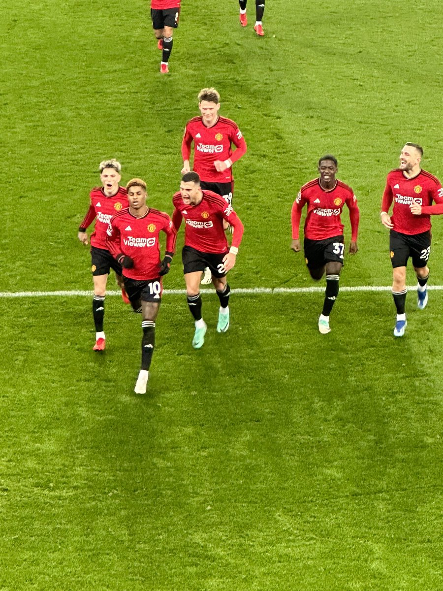 faisalislam's tweet photo. #youth
#awaydayreds
#formteam
#zerogoaldifference 😆
#GoalOfTheSeason
@MarcusRashford @KobbeMainoo @mctominay10 @agarnacho7 https://t.co/0FLzHU3j5Q