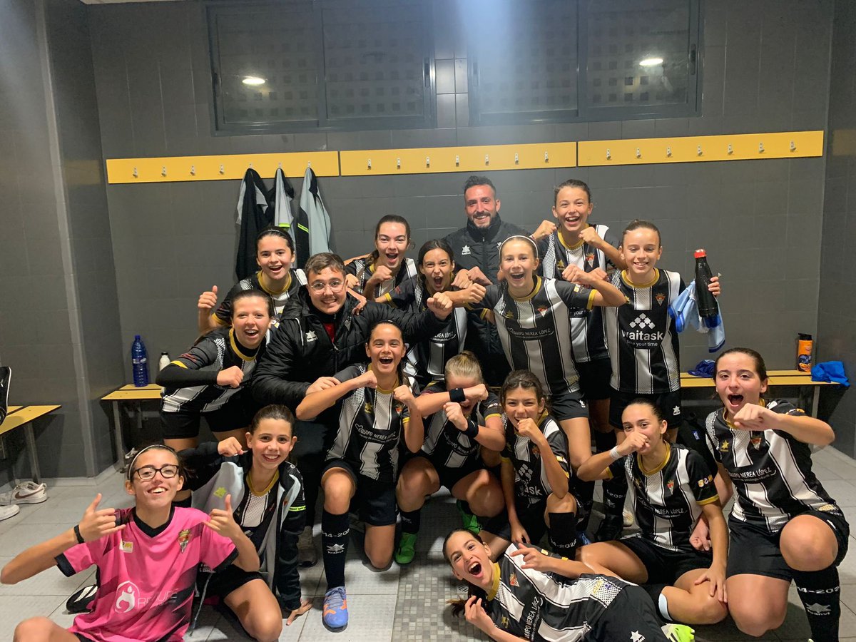 CD_Almazora's tweet photo. Infantil Femenino 3️⃣-1️⃣ CD Benicasim

🗣️ Gran victoria de nuestras infantiles que consiguen darle la vuelta al marcador y remontar un partido que se les puso en contra.

⚽️ Goles de Ella, Carla y Lucía.

👏🏼 ¡Enhorabuena chicas!

#cdalmazora
#orgullalmassorí https://t.co/mSxhuBEEWh