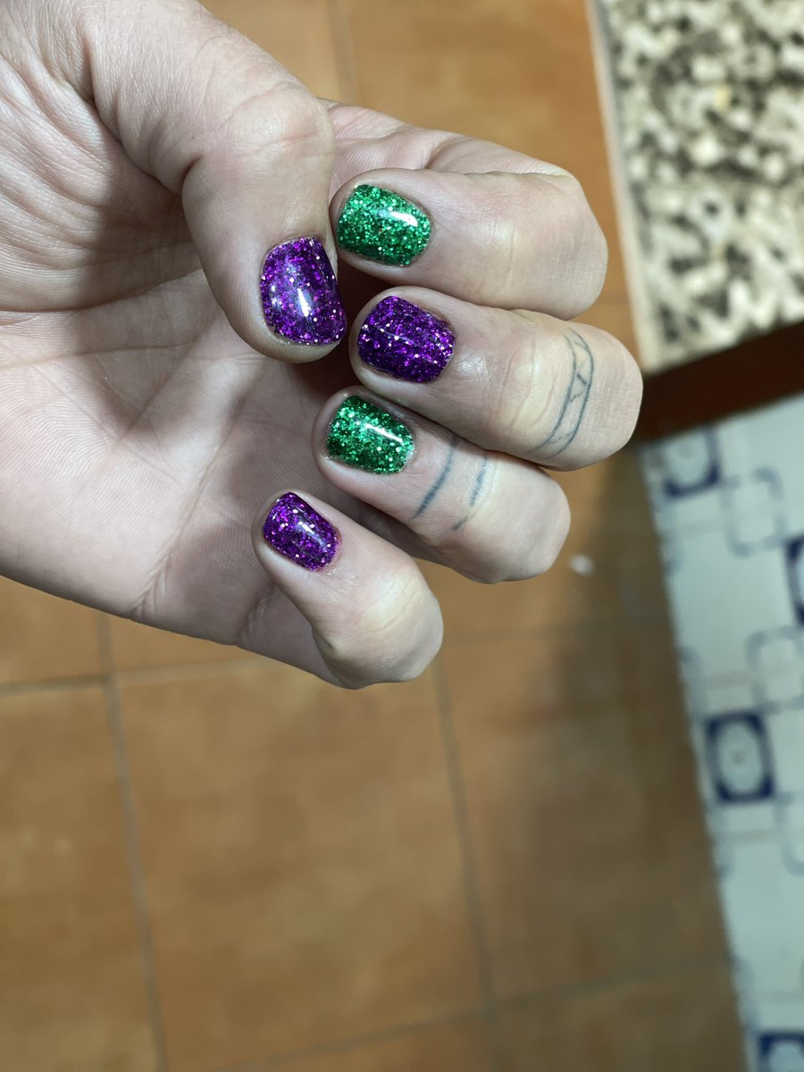 DeteccinNatural's tweet photo. Preciosas uñas nuevas recién salidas de fabrica. Muchísimas gracias a ( @lagataquearanya_nails ) insta... https://t.co/mvdXtBDbcz