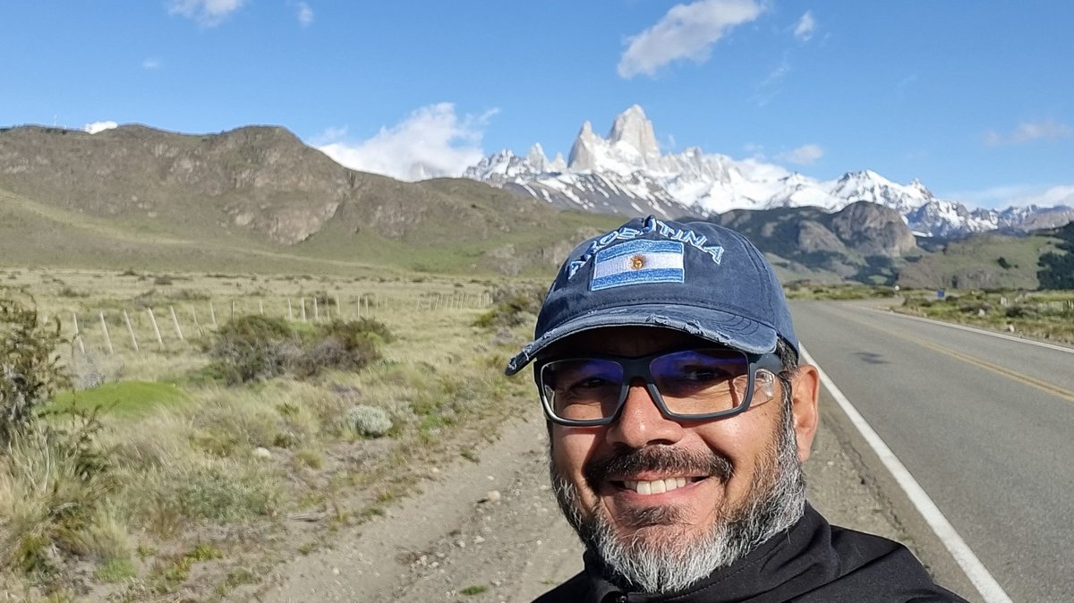jairohruize70's tweet photo. En uno de mis lugares favoritos de la bella #Argentina🇦🇷❤️ #MonteFitzRoy https://t.co/MA918kMiZj