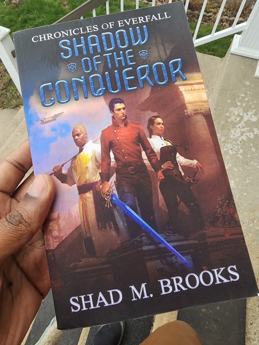 DavesPepsi's tweet photo. Btw Mr @shadmbrooks got my copy of your book today #ShadowoftheConqueror https://t.co/VFdkD3bNiW