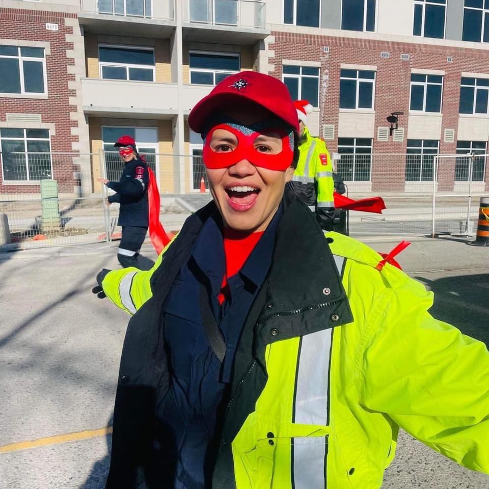 LondonSAR's tweet photo. It was a #SuperheroChristmas parade for LSAR today at the #HydeParkBIA  and Hyde Park &amp; District Lions Club Christmas parade! Beautiful day, lots of families out and food collected for the food bank. 

Thanks to our organizers! https://t.co/ioNPTW7ZYM