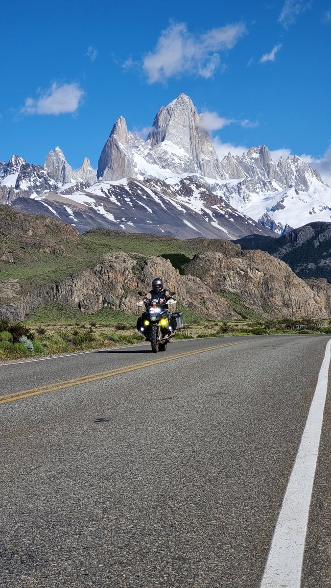jairohruize70's tweet photo. No me digan que no es un lugar fantástico #ElChaltén #MonteFitzRoy #Argentina🇦🇷❤️ https://t.co/Cd3THaH7PE