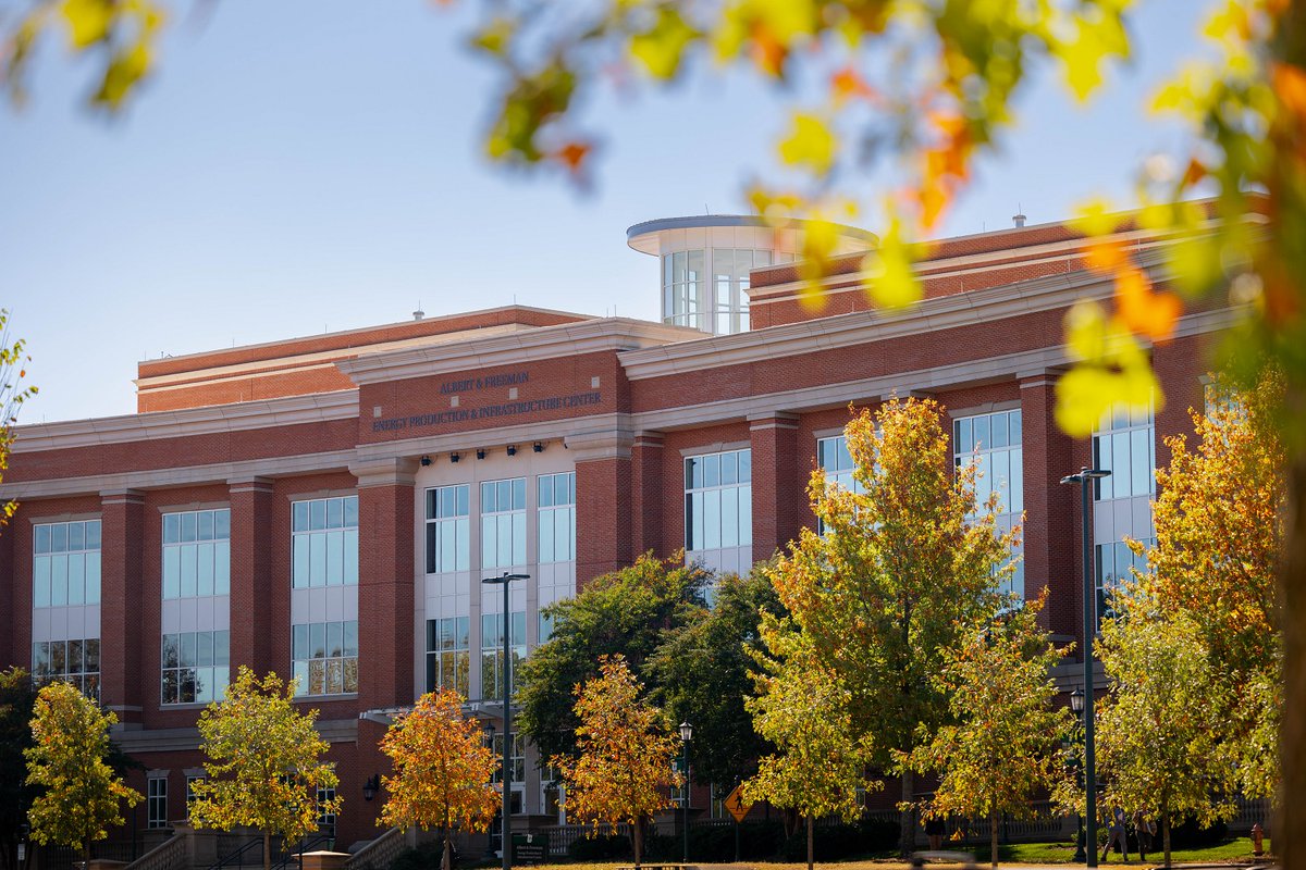 Another amazing fall semester is almost at an end.

We hope that all of you enjoy the holiday break, and we look forward to seeing you on Monday to finish the semester!

#CLTEPIC #EnergyEducation #EnergyEngineering