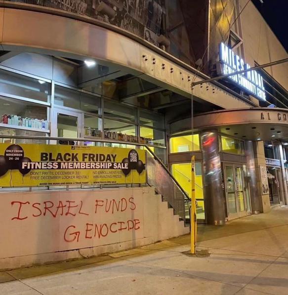 DrJacobsRad's tweet photo. This wasn't spray painted on the Israeli consulate. This was spray painted on the Jewish Cultural Center.

Why? Because this is about the hatred of Jews.

This can't be tolerated by any level of government. Arrests must be made.

#antisemitism #HateCrime https://t.co/aC6pd9uHEN