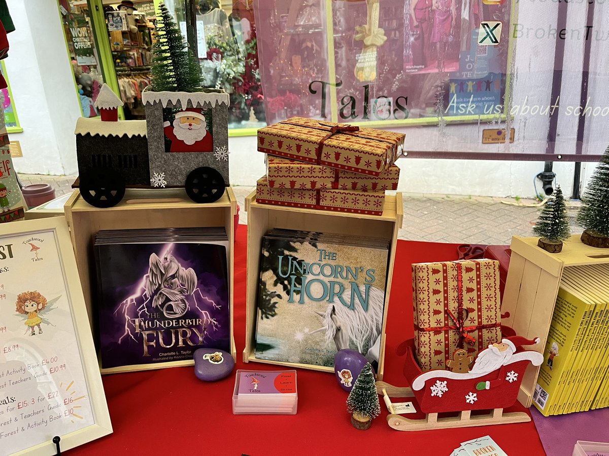 BrokenTwigs2020's tweet photo. What a fantastic day I had today, selling my books at Ross-on-Wye’s Christmas Fayre! 🍄🙏🎄🎅❄️ #Christmas2023 #books #kidlit #childrensbooks #adultslovethemtoo #gettinginthespirit #Christmastime #readingforpleasure #letsgetchildrenreading #stockingfillers https://t.co/dwsOQSDNLL