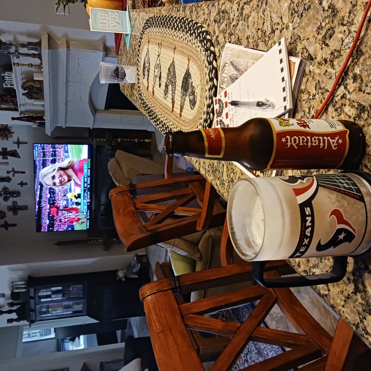 artgarcia_pmp's tweet image. Even @AltstadtBrewery #kolsch in @HoustonTexans #BattleRed today! 🤩 #Prost #WeAreTexans
🔥💗🇺🇲🇩🇪🏈🍺🙌🏽💪🏽👍🏽