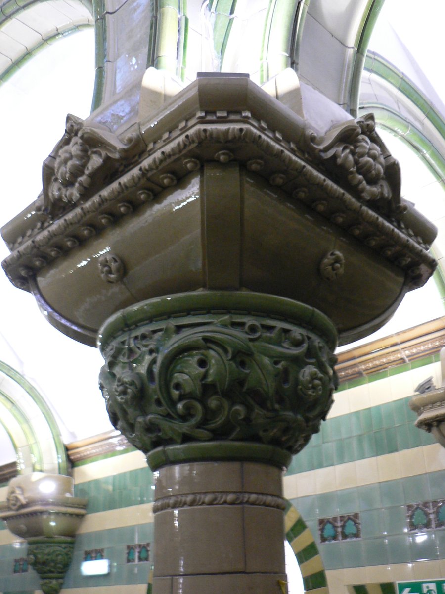 FriendsBaths's tweet photo. This week's #TuesdayTreasure, #Edwardian #architecture at its finest in a close-up of one of the fabulous columns in the #TurkishBaths, clad in Minton & Hollins tiles.
#SaveCarlislebaths #TilesonTuesday #historicbaths https://t.co/ufnszP0dt7