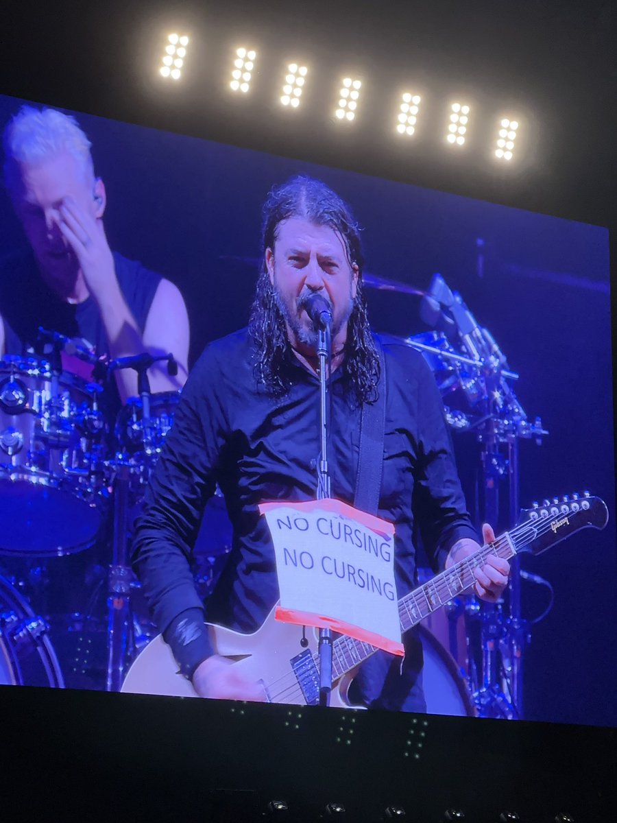 DishTank's tweet photo. No fucking cursing, Dave! https://t.co/7pSsSV226u