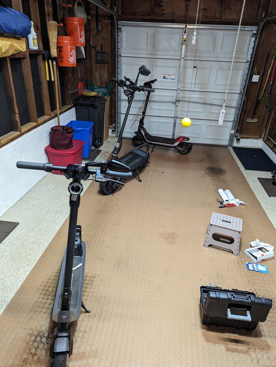 NicoAStein's tweet photo. After doing some work in the #homelab until 2:00am last night, time to work on the #escooters this afternoon #brakepadchange https://t.co/gvCdUuWe5x