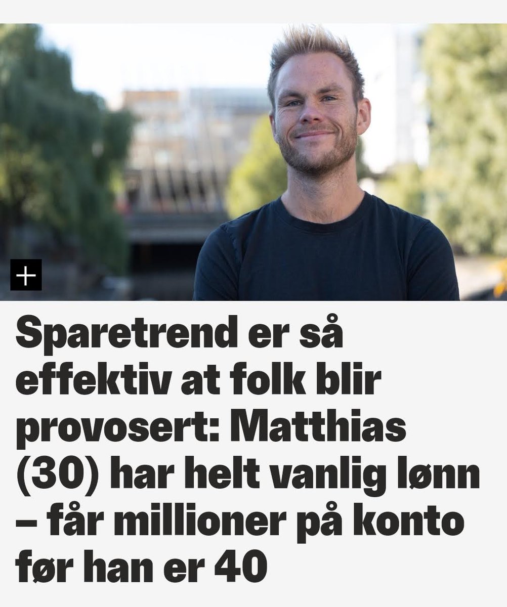 Et_smartere_liv's tweet photo. Sparing, aksjer, aksjefond. Forklart til deg som ikke kan så mye ennå - men ønsker å lære 💡🤝

Det ble langt, men jeg tror faktisk dette gir deg ALT. Jeg tror også at jeg klarer å forklare det med et vanlig språk. Og med konkret anbefaling og fremgangsmåte til slutt🎯

Vi må dessverre starte med en usexy, og antageligvis reach-ustrategisk ordliste. Bær over med meg! Målet, er at du skal sitte igjen med alt du trenger å vite - og at du er skikkelig motivert til å starte å spare.

Ordliste
Aksje: liten eierandel i en bedrift. Kjøpes som oftest enkeltvis og direkte. Gir deg mulighet til å ta del i bedriftens verdiskaping. 

Aksjefond: består av mange aksjer. Innskudd i aksjefond = pengene dine spres på opp til tusenvis av aksjer. Normalt et gode, reduserer risiko. Mindre ille om et selskap går konk.

Globale aksjefond: aksjefond som kjøper aksjer i hele verden. Da er du investert i hele verdensøkonomien, og tar del i verdens samlede verdiskaping. Reduserer risiko ytterligere. Mindre ille om det går dårlig i et land/en bransje. De som investerte i Japan på starten av 80-tallet, feks, gjorde en svært dårlig deal. 

Nå vet du hva "global" i dette famøse Globale indeksfondet betyr. Hva med indeks?

Aktiv forvaltning: det "opprinnelige" aksjefondet. Premisset at aksjer ikke er for lekfolk. Gir i steden pengene til en smarting som gjør lure kjøp for deg. Prøver å "slå markedet", som det heter. Kjøpe lavt, selge høyt. Problem? Det klarer hen ikke. Men hen tar seg godt betalt. Av dine penger 👺

Passiv forvaltning: et annet ord for indeks. Istedenfor å betale dyrt til en som uansett ikke slår markedet - så kan du heller betale en robot 1/5-1/10 av prisen for å speile det. Går det opp, så går du opp (og motsatt).

Risiko: betyr ikke det mange tror. Ikke (nødvendigvis) et utrykk for at alle pengene dine kan bli borte 😱 Dreier seg om graden av svingninger i investeringsobjekt X 📈📉 Risiko som oftest ganske tett forbundet med utsiktene for avkastning. "Lav risiko" = lavere avkastning. 

Det er ikke sikkert du er så interessert i "lav risiko". Konto = null risiko. Du er nemlig garantert at pengene dine taper seg.

Risikojustert avkastning: avkastning målt opp mot risikoen du tar på deg. 
Konto = null risiko og dårlig avkastning. Aksjefond = mer svinginger, bedre avkastning.

Et Globalt Indeksfond det som er ansett for å gi best risikojustert avkastning. 

ROI - Return On Investment. Et av mine favorittbegrep, relevant uansett om du vurderer forbruk eller investering. Hva er risikoen/hva koster dette meg? Hva får jeg tilbake?
Eksempel: kutte fest og dyr tech = dårlig ROI for meg. Men hyppige restaurantbesøk eller fjong hverdagsmat, mindre viktig. For meg. 
Skivaost anser jeg som god ROI.
Vurder alltid ROI. Din ROI.

For å knytte to tråder, så kan vi si at et Globalt Indeksfond, er den investeringa med best, gjennomsnittlig, ROI. 

Kunnskap/sannsynlighet: alt mine bragder er basert på, i hvert fall. Hold deg på rett side av denne.
Eksempel: Lotto = spiller du lenge nok, er du garantert å tape penger. Huset skal ha sin del. Investerer du i aksjemarkedet, verdiskaping, er du i lengden "garantert" å tjene penger.
Så kan du gjette hva jeg gjør? Annen bonus med dette, er at det blir lettere å styre unna luftslott-demagoger som lover rask profitt. Det finnes aldri.

Hvem bør jeg stole på? Banken?
Kremt. Og så med løpefart og megafon📢🏃:
SVÆRT FÅ! ALDRI BANKEN!!!! Føyer for sikkerhets skyld til et forbeholdende "nesten".

Svært få? Riktig. Men hva med alle de fine klæra, fancy orda og avanserte resonnementene? En 🐷 kan alltids sminkes..

FAKTA: ingen kan spå markedet. Ingen kan KjØpE lAvT oG sElGe HøYt. De som tror det, lurer enten selv 🤡 eller deg 👺 Ingen glatte ord endrer det. ALDRI. Vær så snill å husk det. PLEASE. For du kommer til å møte veltalende dresser. Og det høres jo så sannsynlig ut. Og dressen kan jo mer enn deg? BULLSHIT. Grisesminking! Drit i alt det andre, er det én ting jeg vil du skal sitte igjen med, så er det DETTE.

Sannheten, er at det er altfor mange variabler i verden til at det er mulig å vurdere hvordan de spiller seg ut. U-MU-LIG. Det er heller ikke alle variabler som er kjente. Plutselig får vi et vulkantubrudd på Island, eller en litt pjusk flaggermus i Kina.. 

Si inni deg fem ganger:
"Markedet, er rein BINGO. INGEN kan spå markedet. De som tror det, lurer seg selv 🤡 Eller meg 👺"

Bli rik fort-juggel, har aldri fungert. De som slår markedet, har simpelthen flaks. Eller er kriminelle (innsideinformasjon).

Aktive fond taper i snitt mot indeksfond (etter kostnader). Boligmarkedseksperter i USA traff 50% på spørsmål om markedet skal 👆 eller 👇 Helt rett; samme som BLIND GJETTING. I et eksperiment gjort av @vitenwahl, så tapte to proffe fondsmeglere mot Sophie Elise.

Hold deg på rett side av sannsynligheten.

Det er én av grunnene til at du skal være forsiktig med å stole på en bank. Husk at du uansett ikke kan stole på noen. Det eneste du bør stole på, er forskning og statistikk. 

Men det er én grunn til.. Hva er bankens oppdrag? Ikke å være vennen din, som mange dessverre tror. Bankens oppdrag er å tjene penger på deg. De gir anbefalinger motivert av hva de tjener penger på. Har du feks hørt FORBRUKER"økonom" Silje nevne det aller  viktigste folk kan  gjøre? Å prute på renta.

Det ville @DNB_Bank tapt penger på. Men kunne jo egentlig kalt det litt uredelig 🤷

Banken er IKKE din venn.

Løsninga er altså tidligere nevnte Globale Indeksfond. Da er du investert i hele verden, og mindre sårbar om det går dårlig i bransjer/land. Og slipper å betale i dyre dommer for noen som uansett ikke skaper meravkastning. Og tar del i gjennomsnittlig stigning i verdensøkonomien.

Bør jeg spare i aksjefond? Hvor mye?
Teoretisk? Ja. I går, alt du har - mest mulig, fortest mulig. Du burde faktisk øke boliglånet og sette alt all in i et Globalt Indeksfond.
I TE-O-RI-EN. Hvorfor?

Basert på flere hundre år med børshistorikk, bør du kunne forvente 8% i årlig avkastning. Det betyr at for hvert år du har penger på konto, så vil du i snitt gå glipp av differansen på renta du får der, og 8%.

Eventuelt, så taper du en 365-del av 8% hver dag. Si at du har en rente på 4% og har 100 000 på kontoen - så taper du i snitt 11 kroner hver dag.

I teorien, vel og merke. La oss gå tilbake til tidligere nevnte risiko - grad av svingninger. Nå vil jeg ikke skremme deg, men historisk har vi opplevd forholdsvis raske (~6 mnd) kursfall på 40%. Dog sjeldent - kan nok telles på én hånd hvor mange ganger. Men minus 20%, er vanligere.

På det verste, har det tatt over ti år før markedet har henta seg inn igjen.

Litt kjipt om det var egenkapital til din første leilighet. Eller bufferkontoen.

Derfor bør du kun sette inn penger du kan avse i overskuelig framtid. Hvor lenge, beror på hvor mye risiko du er villig til å ta, og helheten i økonomien din. Teoretisk, er jo all in på alt alltid det som lønner seg. Men du må også vite at du kan betale regningene dine, for å sitere @halkva.

Det er ytterst sjelden at vi har hatt nedganger på fem år. Det "offsielle" rådet, derfor som oftest fem års horisont. Vil du være helt sikker, kan du tenke "penger jeg kan avse i minst ti år". Mer enn det, blir etter min mening å planlegge for at lynet skal slå ned.

Hvis jeg nå har skremt deg:
Husk at det er flere gode dager, enn dårligere. Flere gode år, enn dårlige. Og at du i snitt kan forvente 8% per år. Og at hverken minus 20 eller 40% er normalt. Og at du, akkurat som at det kan gå mye ned, kan tjene mer enn gjennomsnittlige 8%. Jeg har tjent over en HALV MILLION så langt i år på mitt globale indeksfond.

Er det lurt å ha bufferkonto?
Ref ovenfornevte: nei. I teorien. Du taper rett og slett 11 kroner per dag hvis du har 100 000 på buffer.

Men du må vite at du kan betale regningene dine. 

Det betyr, ref ovenfornevnte, at du kun bør vurdere å bruke aksjefond som buffer hvis beholdninga er stor nok til å tåle et kurstap på 50%. Vi sier det, inkasso kødder man ikke med.

Rask sparemotivasjon
8%/år, betyr at pengene dobler seg på 9 år. Firedobler seg på 18, ..SEKSTENDOBLER seg på 36.
Eller at mine 2,6 er verdt 38,5 når jeg når dagens pensjonsalder. Hvis jeg ikke gjør et eneste innskudd til.

Eller at jeg i snitt har passive inntekter på 208 000 per år.

Det morsomme her, er at disse mekanismene gjelder uansett beløp. Har du spart 10 000, vil dette "spare" 800 per år for deg. For resten av ditt liv. Ikke verst, bare det?

100 000? 8 000. 

Dette er jo litt gøy? Tjene penger på å ha penger? Selv en sosialist som meg må jo innrømme at det er litt ..pirrende 😈🚩

Greit! Jeg er motivert. Hva nå?
Vi har gjort dette langt nok som det er. Vi gjør det som følger litt mer konsist, mens du ennå er motivert.

Globale indeksfond kan du kjøpe i nettbanken din. Det er mest sannsynlig dyrt. Heldigvis kan du gjøre dette andre, billigere steder. Feks hos Kron, som jeg anbefaler.

Og, nei, det har ingenting å si om bank/plattform går konkurs. Du eier uansett aksjene direkte i selskapene, feks mikroskopiske eieranderel i Apple. Også om DNB legger på røret. 

Fondene jeg anbefaler, er enten DNB Global Indeks, eller KLP Aksjeglobal. Om jeg husker rett fra gjennomgangen #Fintwit hjalp meg med, så har DNB enda flere selskaper, og derfor enda bedre spredning og speiling av verdensindeksen. Dette er dog fordi de ekskluderer færre selskaper enn KLP (av etiske årsaker). Men avkastnings- og risikomessig, så er det egentlig hipp som happ.

Hvis det er dette du vil gjøre, så blir dette fremgangsmåten:
1) Opprette konto hos Kron. Hvis du vil, så kan du bruke min vervelink 👇
https://t.co/Z1z3aMnE4Y
Da får vi begge 200 kroner i bonus. Forutsetning for dette, er månedlig sparing på minst 300. MEN: dette gjør du akkurat som du vil med. Det genuint viktigste for meg, er om jeg klarer å hjelpe deg i gang med sparing 🙂 Jeg har faktisk ikke skrevet alt dette for å kanskje tjene 200 kroner.

2) Søk opp ett av fondene ovenfor. Velg at 100% skal i dette.

3) Det var det! Du har valgt den beste måten å spare på, og det var faktisk så enkelt. Og du trenger jo ikke engang følge med 🏖️ Nå som vi vet at ingen uansett kan spå markedet - og at det er gjennomsnittet vi er her for.

Kos deg!

Ps; avslutter med å være litt sleip 😈 Skal ikke legge skjul på at nye følgere alltid er stas. Og ønsker også at dette skal nå ut til flest mulig. Tror kanskje ikke dette ble så verst 🙂
Derfor: interessert i mer? Jeg sitter med 7 000 ord med mer. Konkrete måter å kutte utgifter. "Hacks" - gratis penger. Mye mer tallnerding 🤓 Hva X kroner/mnd blir til over tid. Konkret hva utgiftskutt kan bli til over tid. Til og med litt livsfilosofi. Og dessverre(?) litt livshistorie.
Den blir din om du retweeter 😈

Opprinnelig til en stakkars journalist som takka ja til mitt tilbud om en "kort sammenfatning" på e-post. Ja, temaet engasjerer..

La til masse avisbilder, har lært at det lønner seg 😜 Kan til og med se på at jeg ser på frukt 🤓

#sparing #aksjefond #økonomi