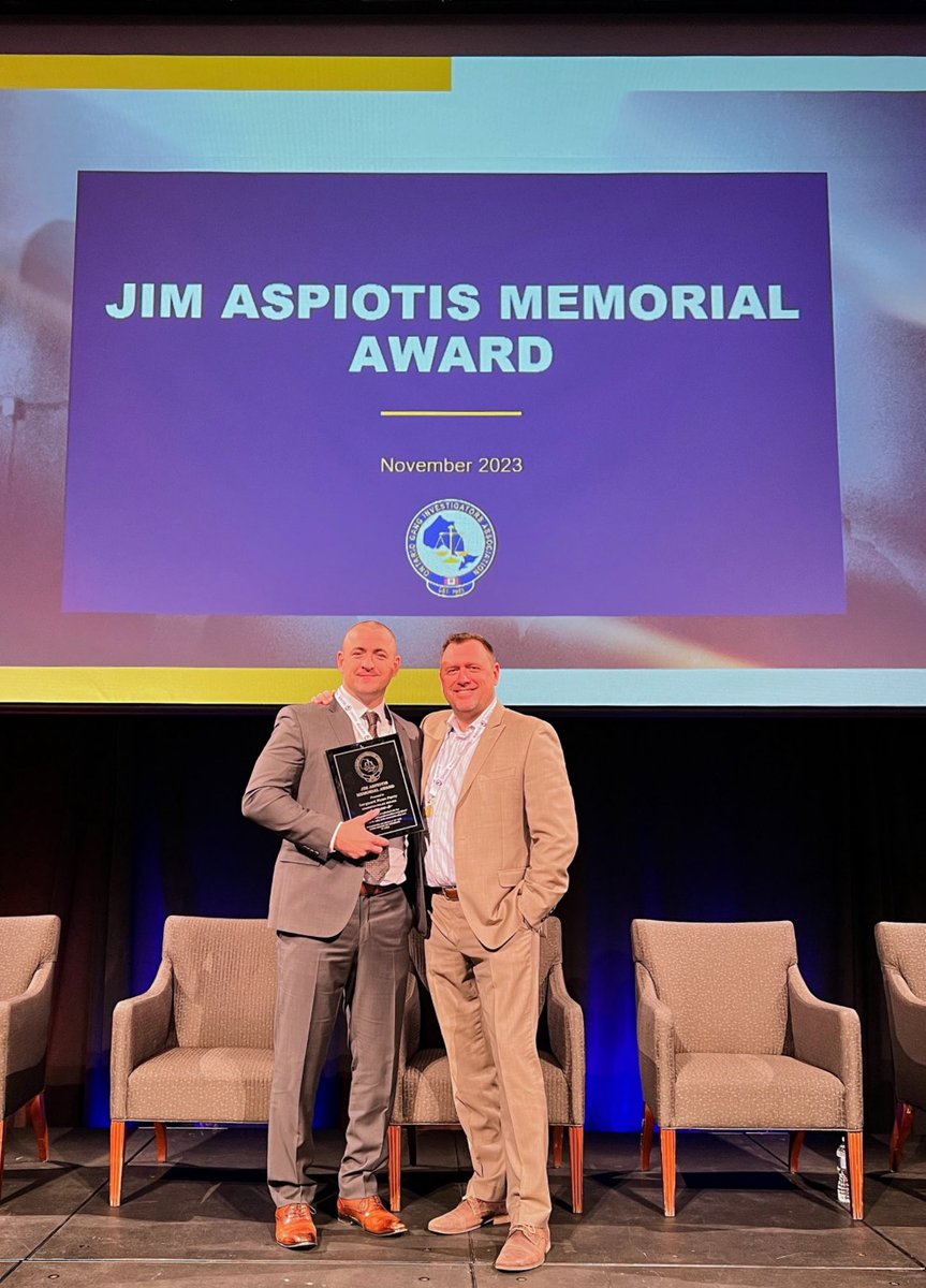 ONGIA's tweet photo. Sgt Ryan Ferry from the @edmontonpolice Service has won the 2023 Jim Aspiotis Award for his dedication and commitment to safer communities. 
Congratulations Ryan! 
#Awards #policing @CityofEdmonton https://t.co/ln45G9sudf