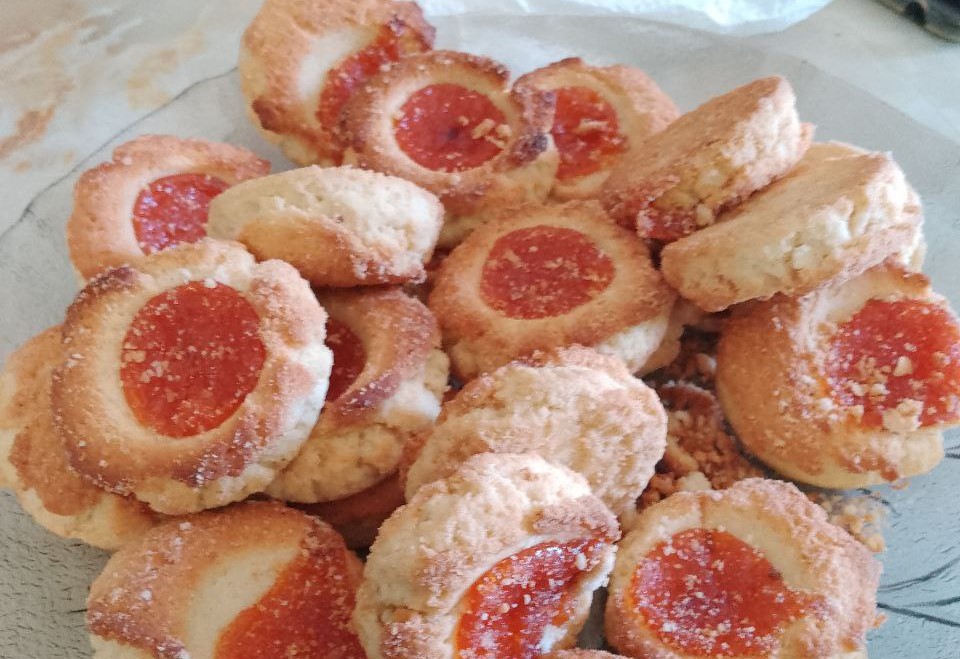 AleJewelELF15's tweet photo. #supermercadodia 
Jamás me espere que algo así fuera a pasar, el super Día me sorprende, sus galletitas #pepasdeBatata, hoy son de #Membrillo.
A alguien más le paso ?? 🤣😆😆
@DIA_Group https://t.co/sb4HDuqfAn