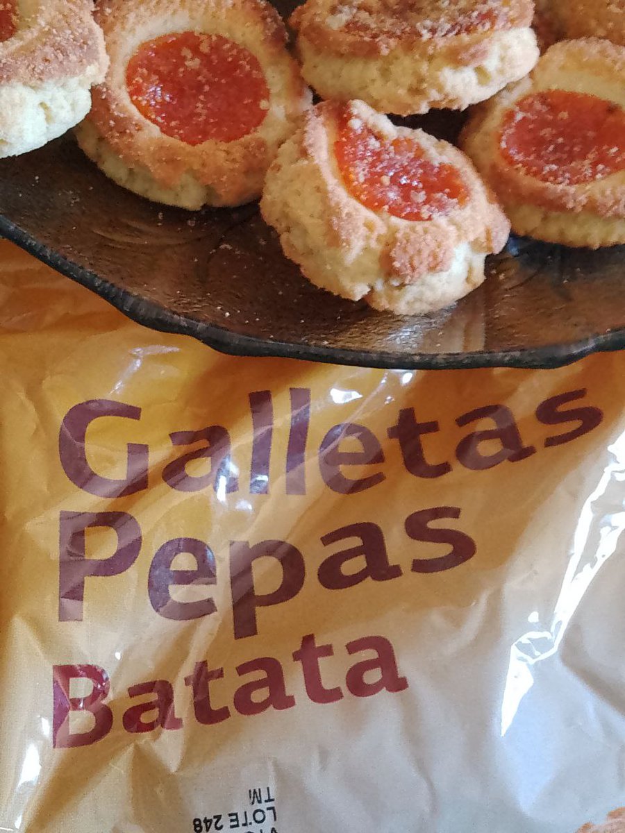 AleJewelELF15's tweet photo. #supermercadodia 
Jamás me espere que algo así fuera a pasar, el super Día me sorprende, sus galletitas #pepasdeBatata, hoy son de #Membrillo.
A alguien más le paso ?? 🤣😆😆
@DIA_Group https://t.co/sb4HDuqfAn