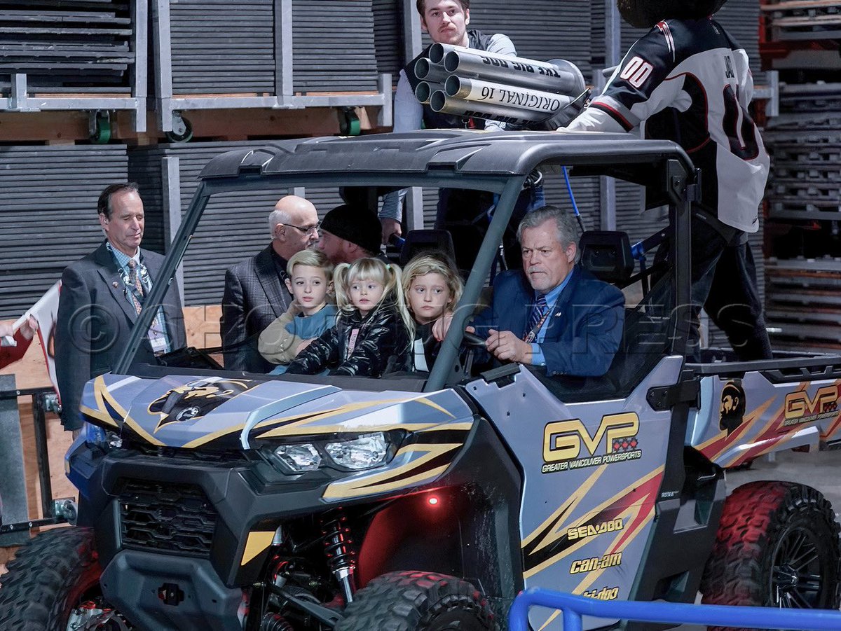 shotbug's tweet image. Michael Buble takes a ride with his kids on the SXS Vehicle at the Langley Event Centre when the Vancouver Giants played the Tri City Americans Saturday, November 25, 2023. Photo:@WesleyAllenShaw @MichaelBuble @WHLGiants