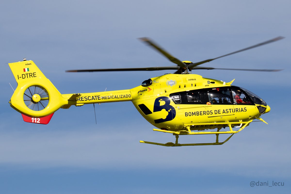 dani_lecu's tweet image. Llegada de los helicópteros que se trasladaban desde LECU hasta IFEMA para la feria @EuropeanRotors @ATAIRE_ORG @IFEMA
Parte 2/3