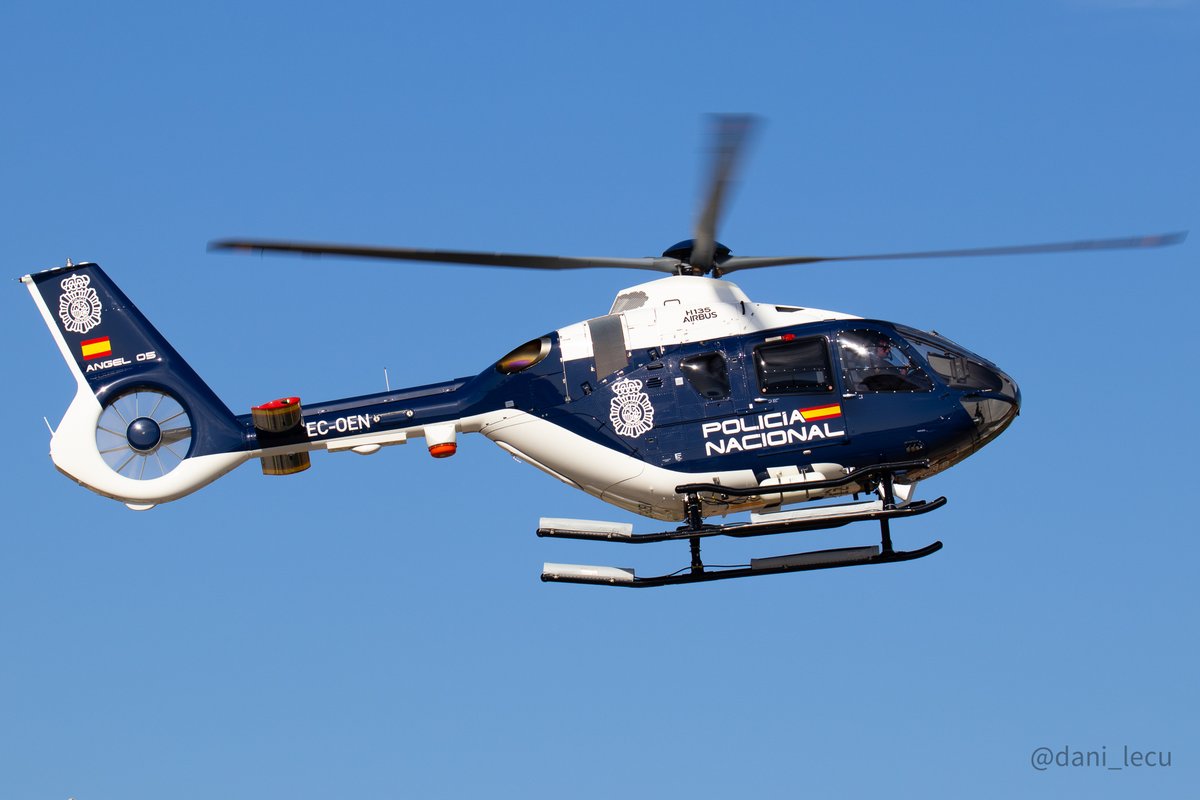 dani_lecu's tweet image. Llegada de los helicópteros que se trasladaban desde LECU hasta IFEMA para la feria @EuropeanRotors @ATAIRE_ORG @IFEMA
Parte 2/3