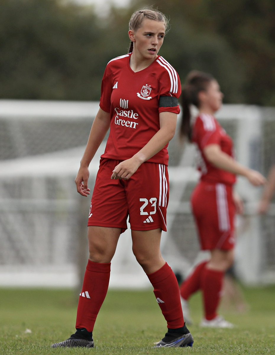 CRAZY STAT🤯

@PhoebeE_10 now has 29 goals in 29 matches since joining the club in the summer of 2022🤩

The youngster has also contributed to goals on 21 separate occasions during those 29 matches😮

That is phenomenal, take a bow Phoebe!

#NomadsNeverDie | <a href="/AdranLeagues/">Genero Adran Leagues 🏴󠁧󠁢󠁷󠁬󠁳󠁿</a>