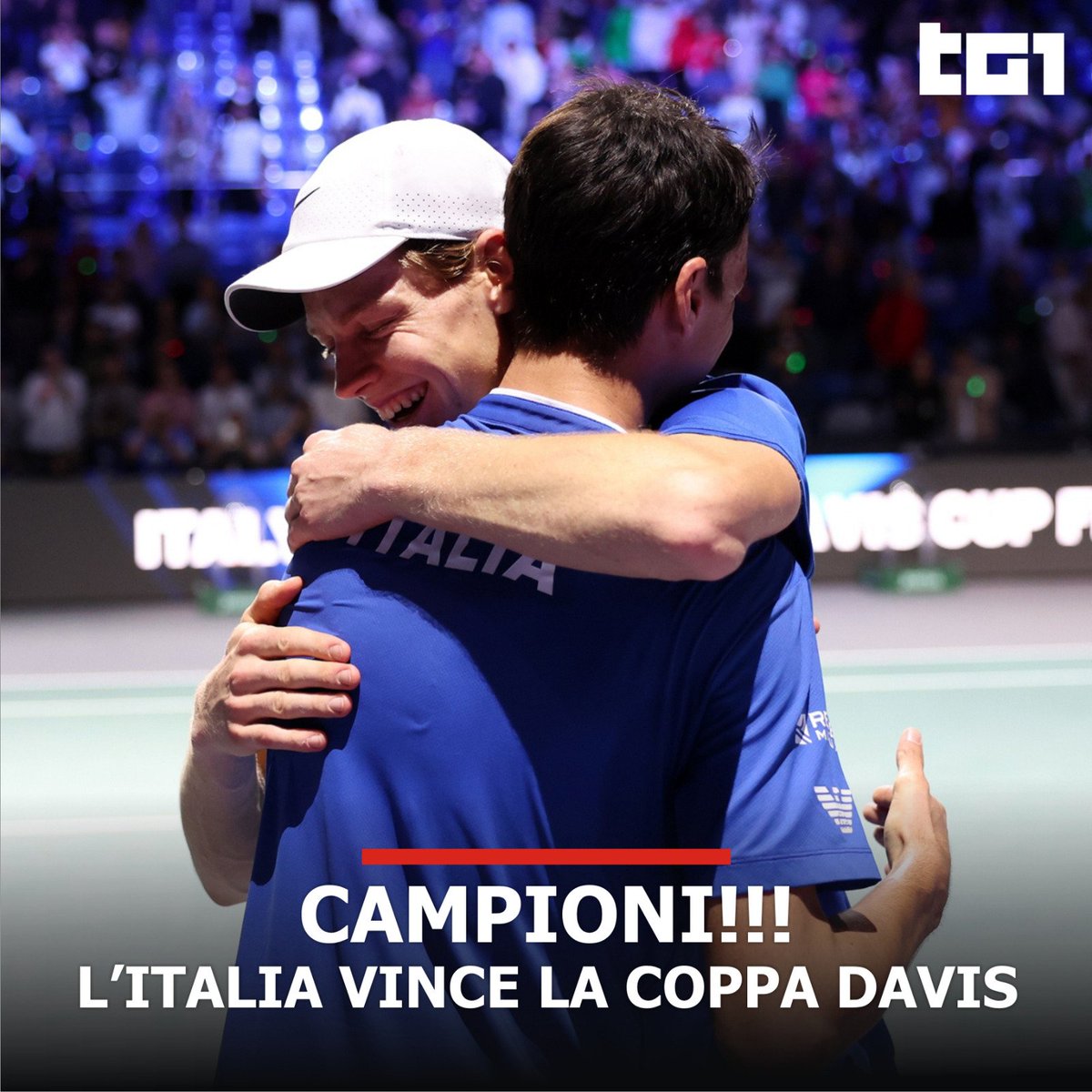 È NOSTRAAAAAAAAA

La Coppa Davis torna in Italia dopo 47 anni!!!

Vittoria per 2-0 sull’Australia firmata da Matteo Arnaldi e Jannik Sinner.

#tg1 #CoppaDavis #CoppaDavis2023 #Sinner #JannikSinner