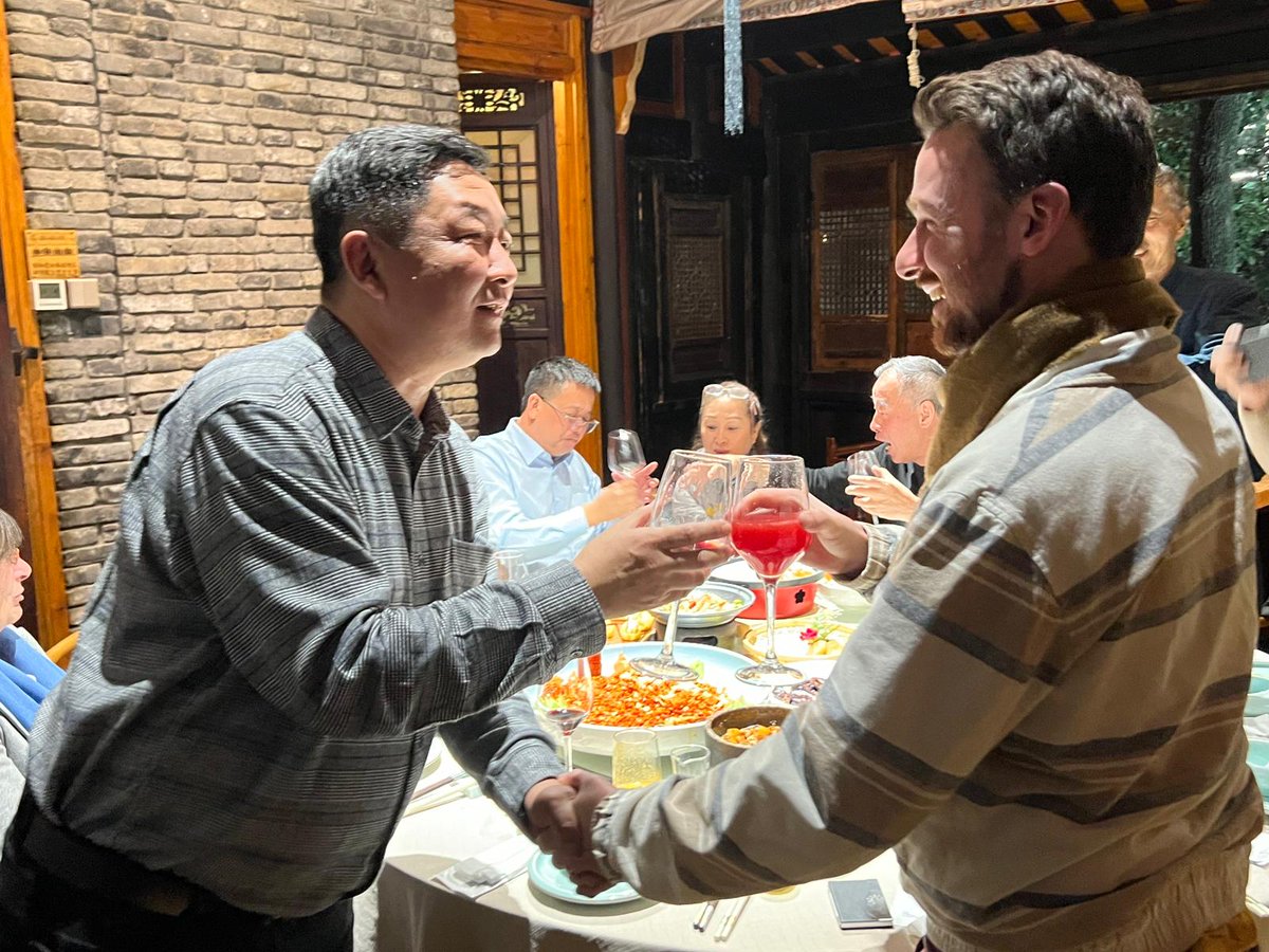 Making new friends in #Chengdu 🇨🇳, #China.

🇧🇪🤝🇨🇳.

<a href="/ALawIntLawFirm/">A-Law Int. Law Firm</a>