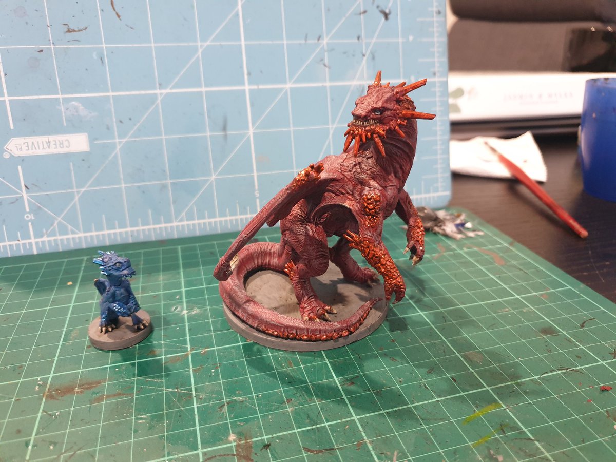 Spogot1's tweet photo. Behold! My finally completed dragons:
Moxargul Spellbane
(and little Julius)
#hellomcdm #MattColville #dndminis https://t.co/RytIJAeeyY
