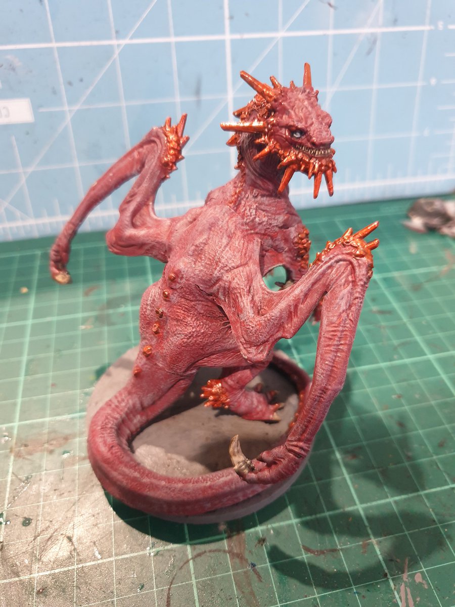 Spogot1's tweet photo. Behold! My finally completed dragons:
Moxargul Spellbane
(and little Julius)
#hellomcdm #MattColville #dndminis https://t.co/RytIJAeeyY