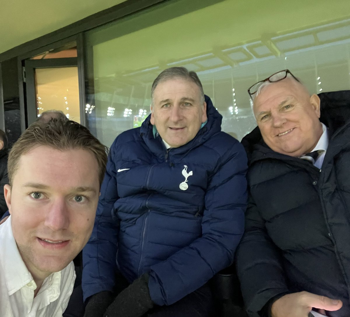 AngusBaskervil1's tweet photo. First visit to the incredible @SpursStadium
Honored to perform magic for #AIA guests & enjoy the game from their box.
Met Spurs legends #PaulAllen, @Clive_Allen9 @Howellsey #GrahamRoberts, @GaryMabbutt61 & @falco_mark
#SpursLegends #FootballRoyalty #avfc #spurs #spursvilla https://t.co/EUI6RzyGgm