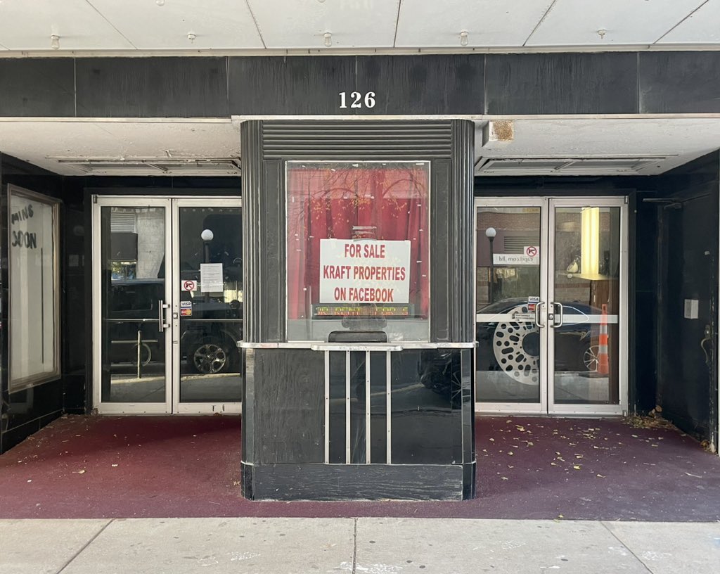 JoshLipnik's tweet photo. The Art Theatre (1913)
Champaign, IL https://t.co/fNDwOaRVbI