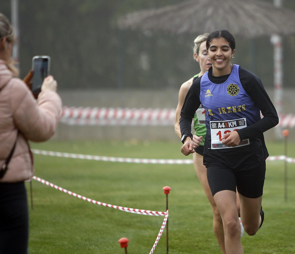 Una nueva generación de atletas domina el Campeonato Navarro de Cross Corto en San Adrián.
Crónica, resultados y fotos, ya en diariodenavarra.es/noticias/depor…