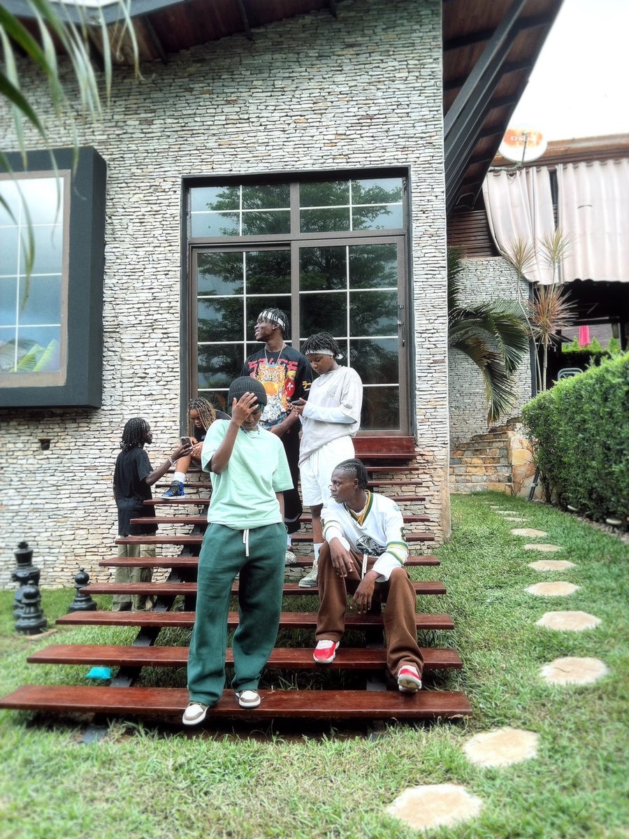 bigkumzlivve's tweet image. You know my gang the flyest ! 🦅♾️❤️

#bigkumz #DWPacademy